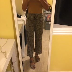 Ivy & Main print pants